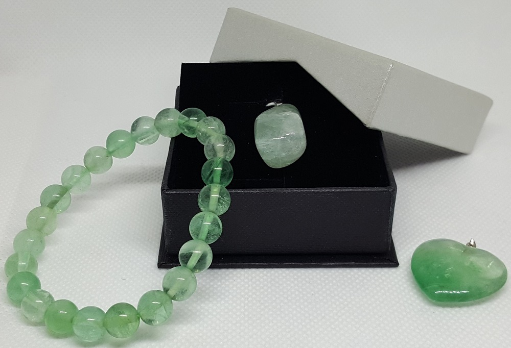 Smykker av fluoritt grønn